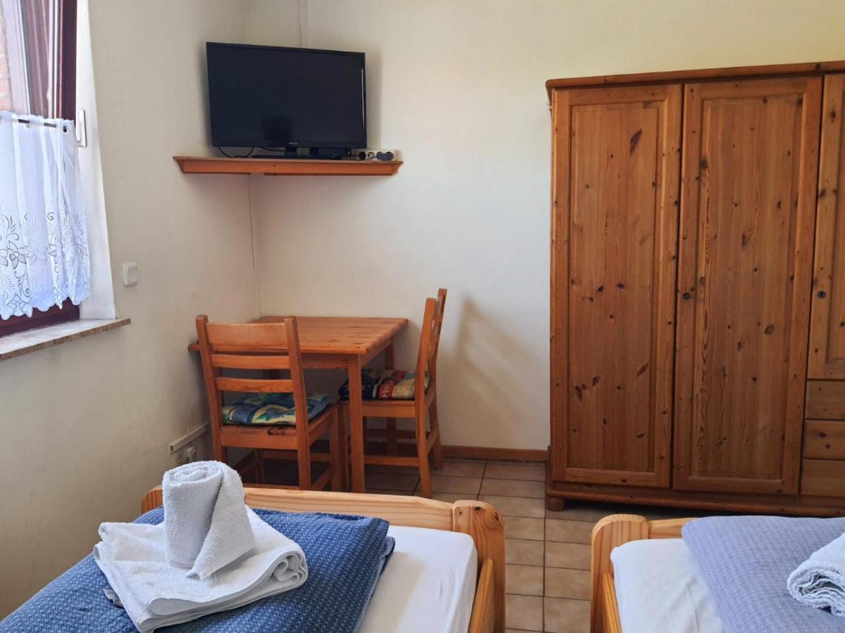 Gaestehaus Terrana Wathlingen ภายนอก รูปภาพ